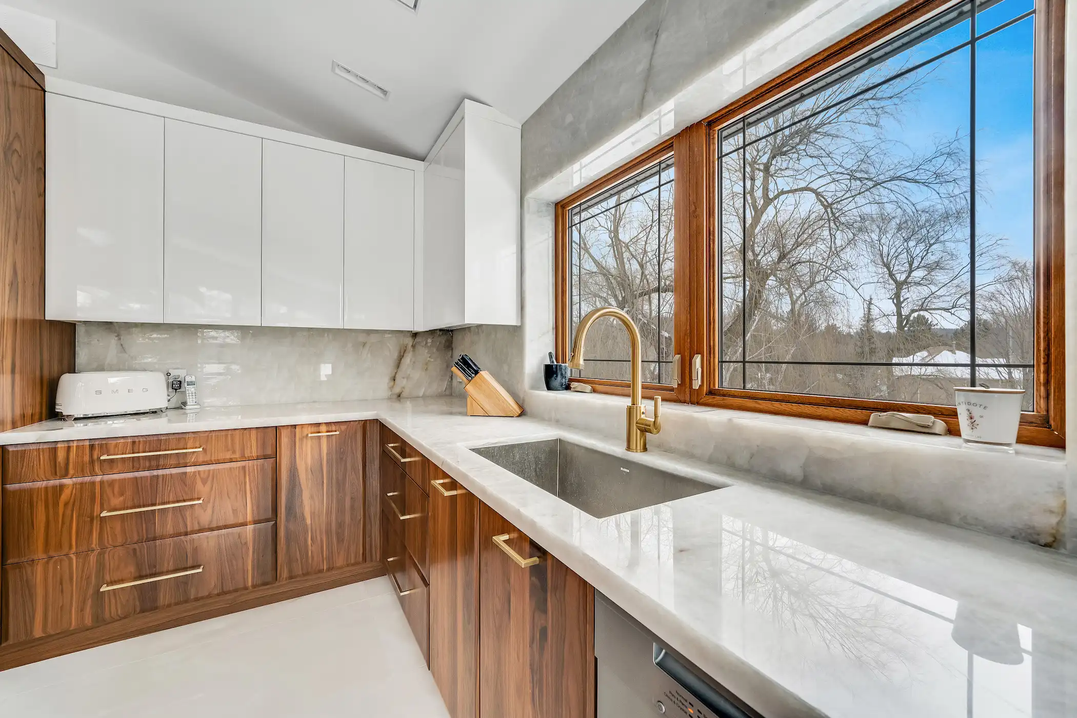 Mount Hope — Walnut & Marble